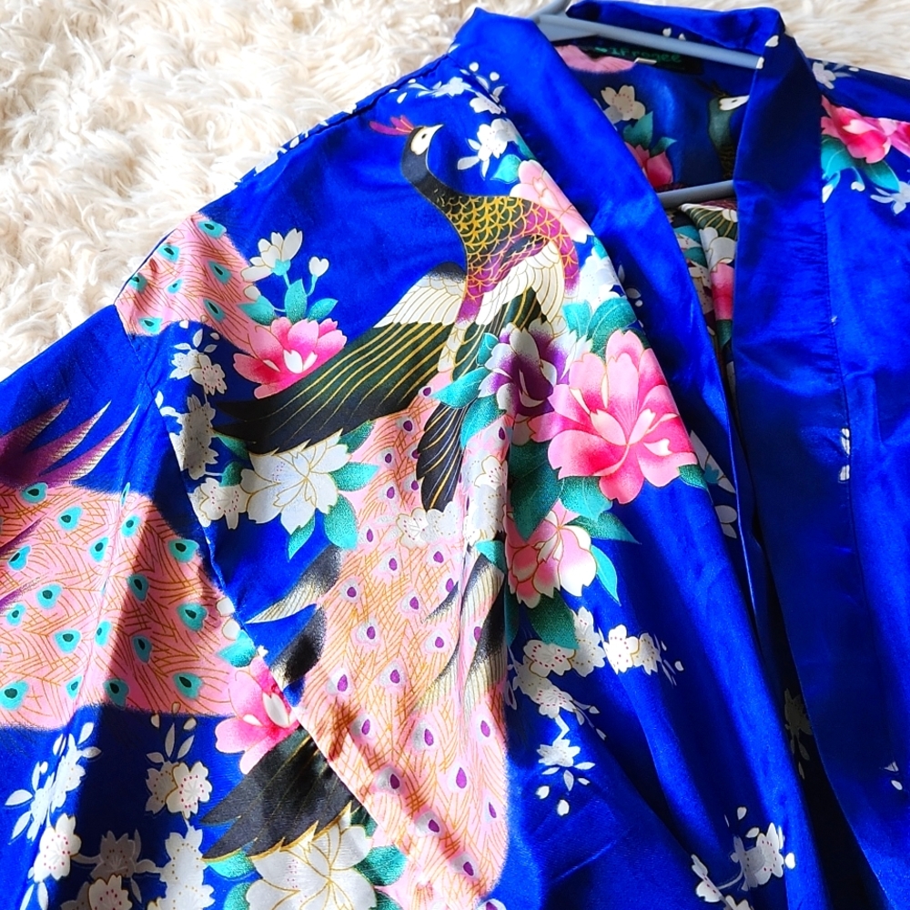 Silk Robe - Picture 2 of 2